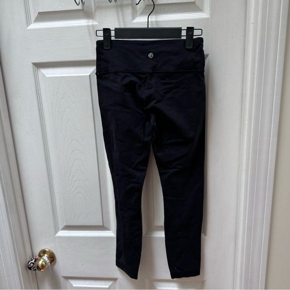 Lululemon black wunder under leggings 4 full length - Picture 5 of 5